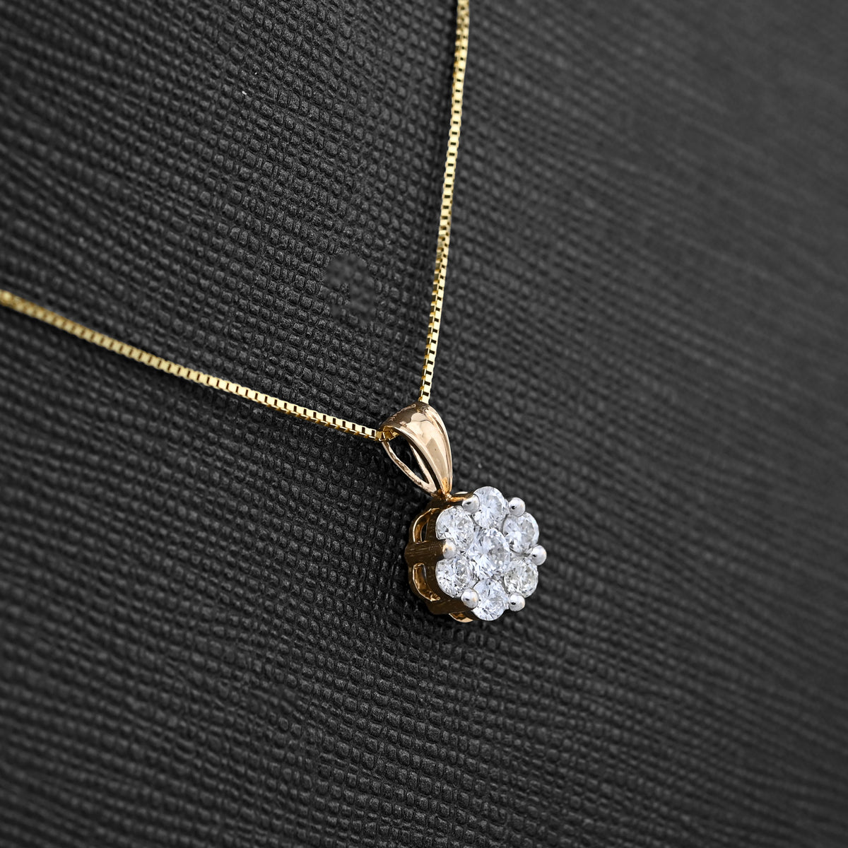 10K yellow Gold 0.75 CT Natural Diamond Flower Cluster Pendant Box Chain Set — view 4