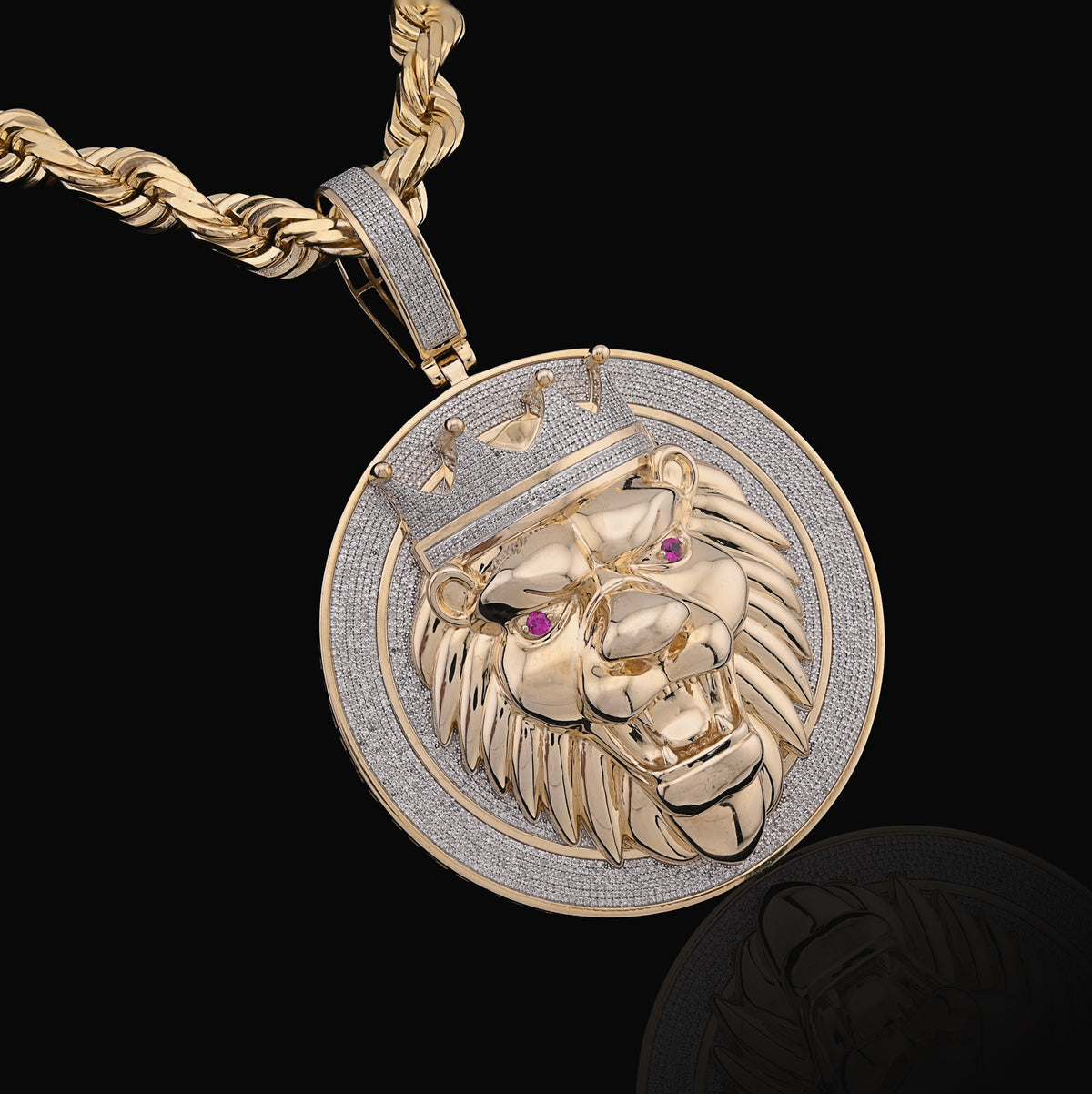 10K Yellow Gold 3 CT natural Diamond Lion Face Crown Round Shape 89.2 MM Pendant Men Charm 43.6 g — view 8